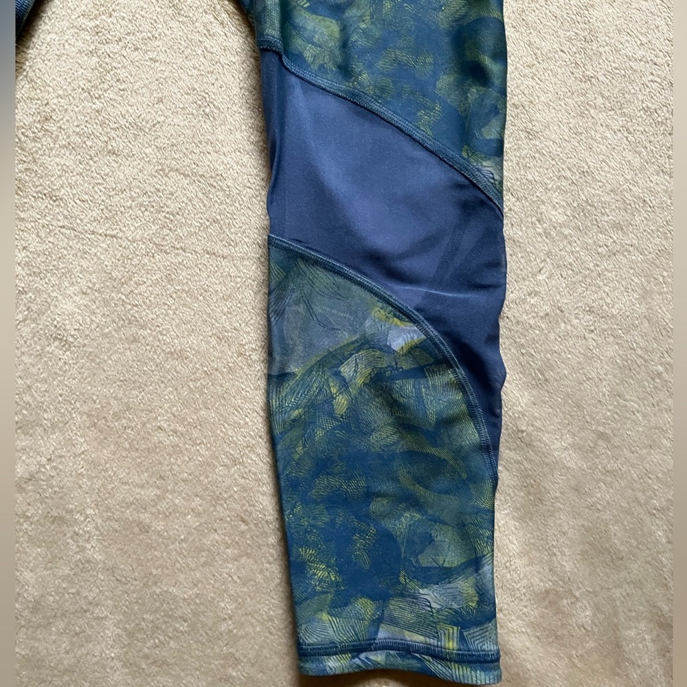 Underarmour cropped legging - Picture 2 of 6